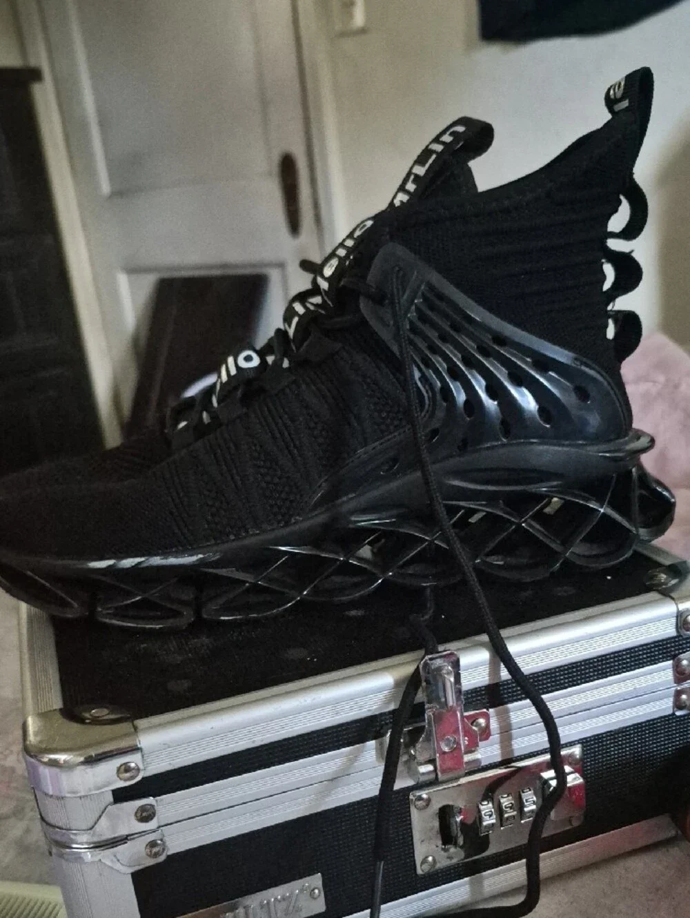 Hello MrLin Black High-Top Blade Sneaker Punk Techwear Shoes